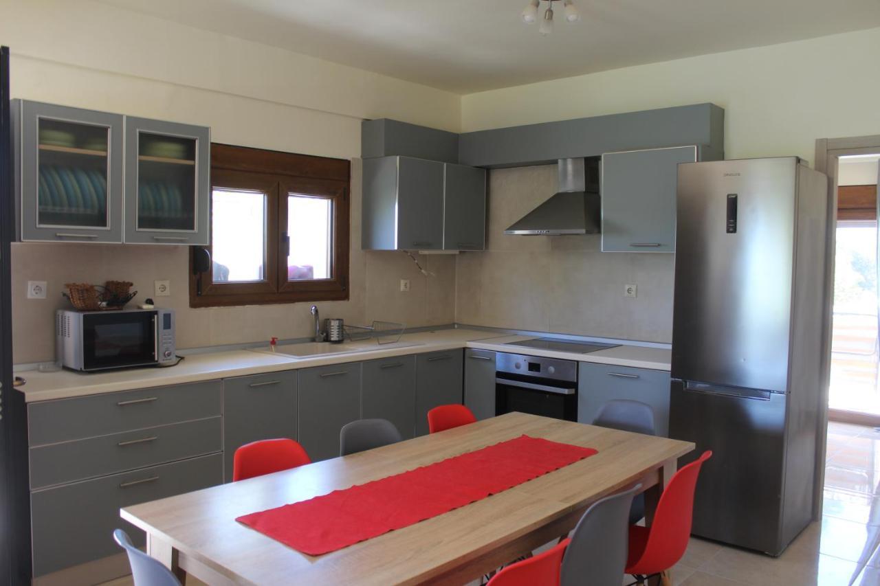 Petra Villa Afytos Buitenkant foto