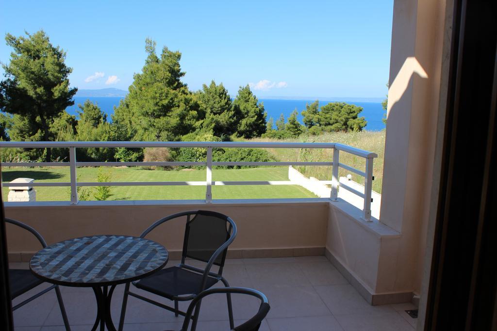 Petra Villa Afytos Buitenkant foto