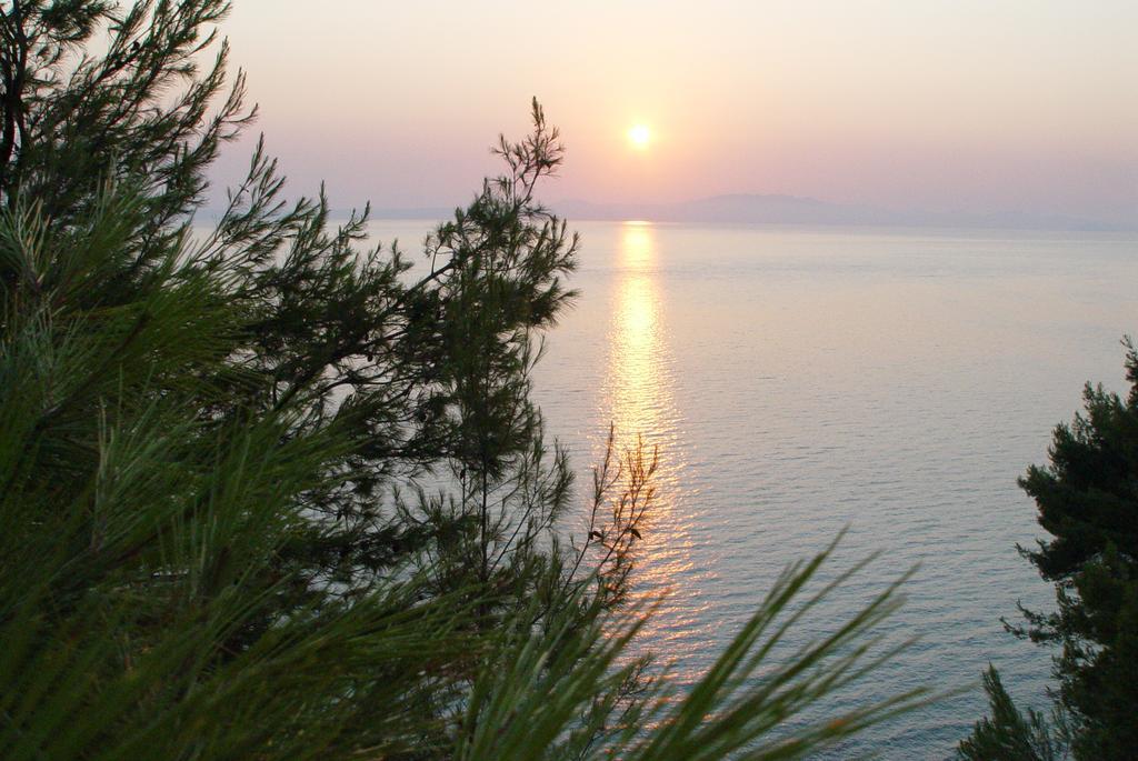 Petra Villa Afytos Buitenkant foto